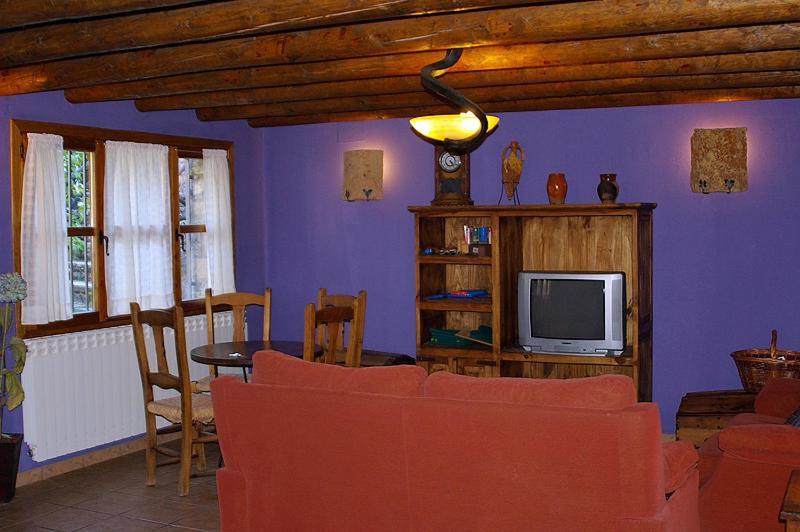 Hosteleria Santa Cruz Санта-Крус-де-ла-Серос Экстерьер фото
